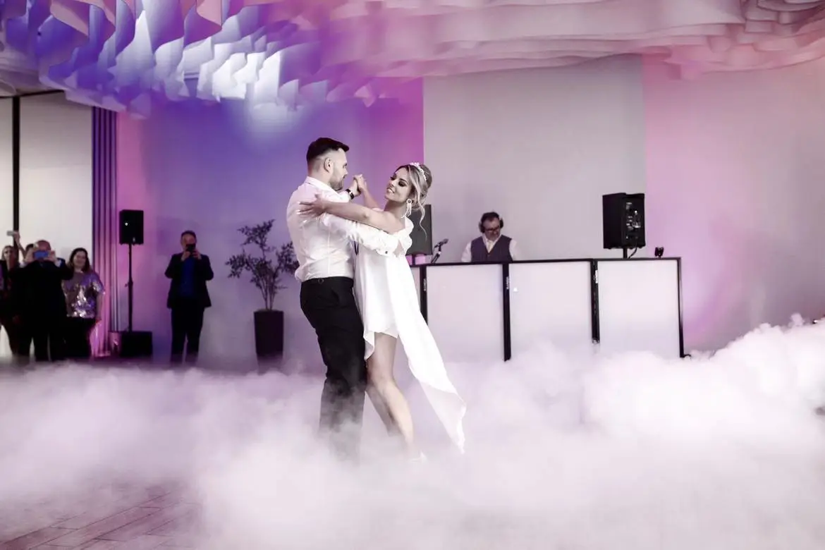 Szkoła tańca w Lublinie - Pierwszy Taniec dla par młodych.